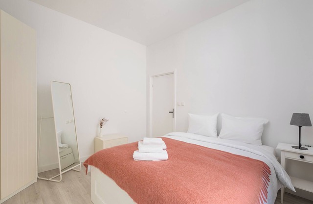 Plac Zbawiciela Deluxe Apartment
