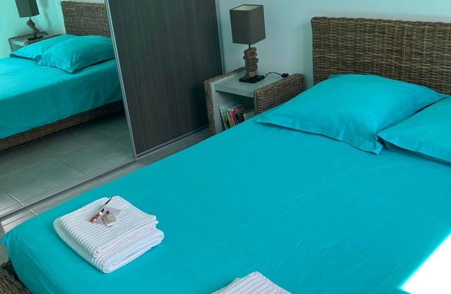 Pleasant t2 with private garden and SPA overlooking the Balagne mountains