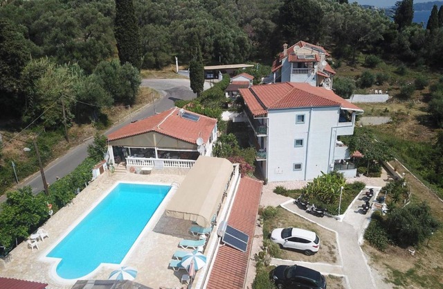 Pleasing apartment in Mpenitses with terrace