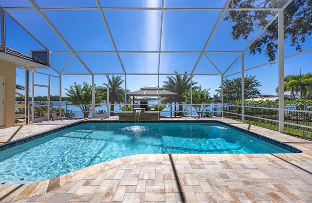 Plunge into Joy & Bayfront Magic at Seaside Escape - Villa Seabird