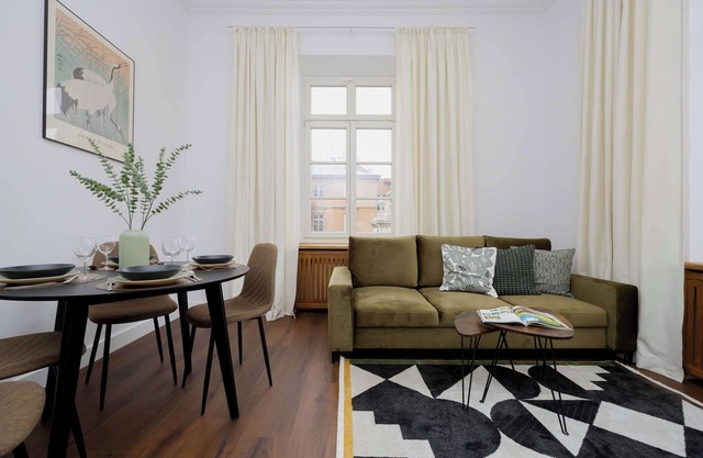 Podwale 3 | Spacious Apartment | SmartTV