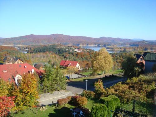 Pokoje Gościnne z widokiem na jezioro