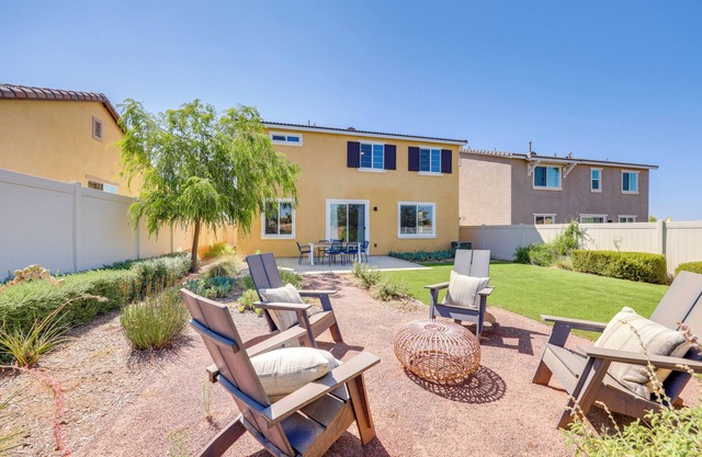 Pool Access & Mtn Views: Family Haven in Beaumont!