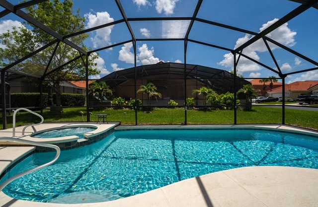 Pool Home in Gated Resort with Extensive Amenities Close to WDW