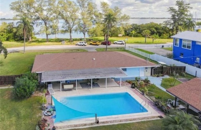 Pool home on the Bay, large private yard near AMI