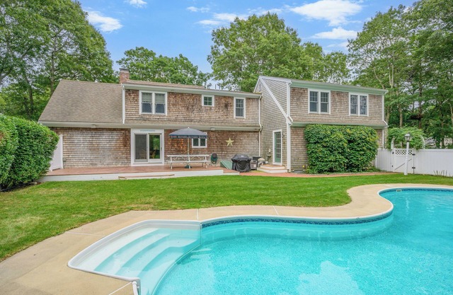 Poolside and Pond Cape Escape 5 Bedroom, 3 Bath, Central Air