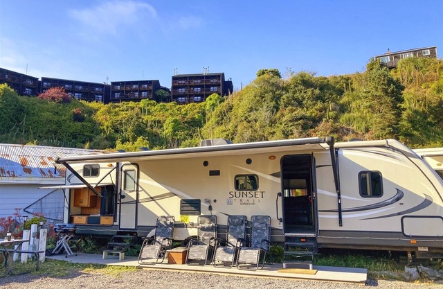 Poop Deck - 3 minutes from the beach and right on the Noyo harbor