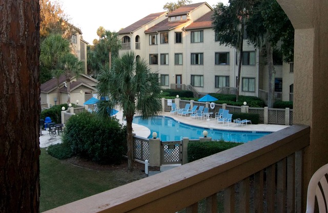 Port O'Call, Hilton Head, SC - 2BR, 2Bath, Sleeps 6; 7/16 - 7/23; steps to beach