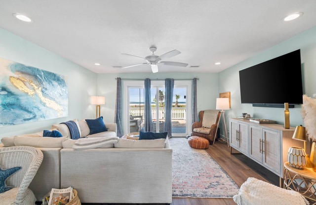 Port St Joe Beach House - Pet Friendly, Beach Across Street, Stunning Gulf Views