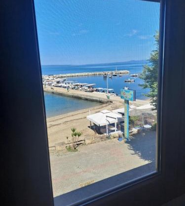 Port View Apartment