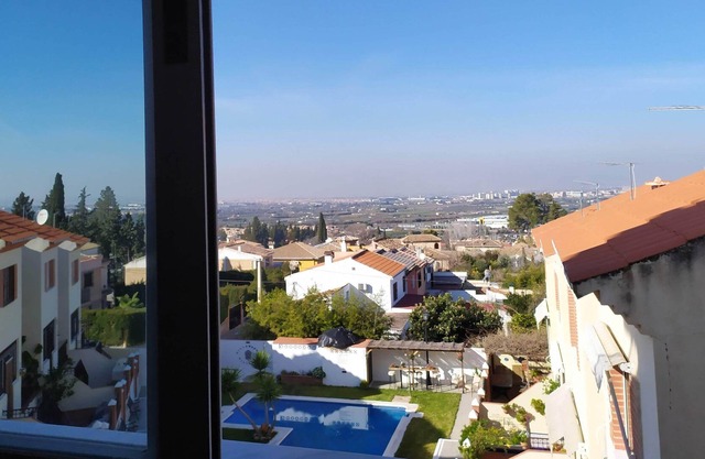 Practical house in La Zubia, 10 minutes from Granada