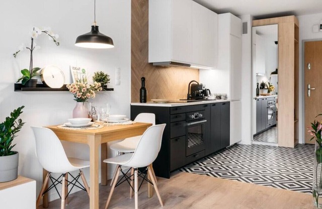 Praska 34A/46 - ... · Modern studio in the vicinity of Vistula river and