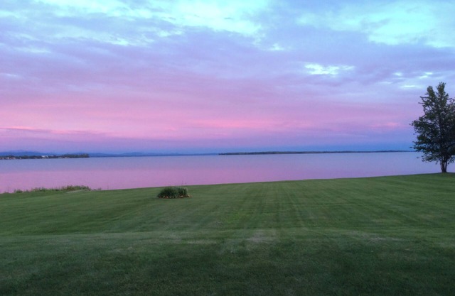 Premier Lake Champlain Dream Vacation Home, Direct Lake Access, Mountain Views