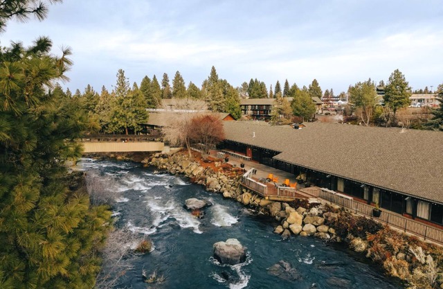 Premiere Room Near Trails, Rapids, Hiking, Golf