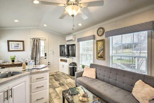 Premium Cottages And Suites Near Camps Autumn Midweek - 35 Off Promo!