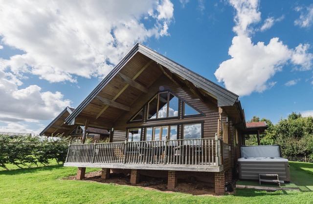 Premium Lodge at Blackthorn Gate