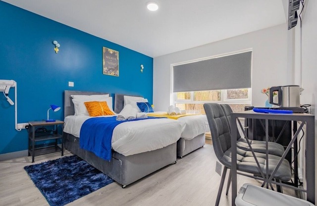 Premium Serviced Accommodation - 5 Beds - Sleeps 7