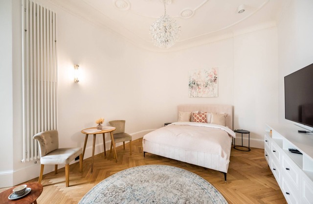 Premium Warsaw Center Studio