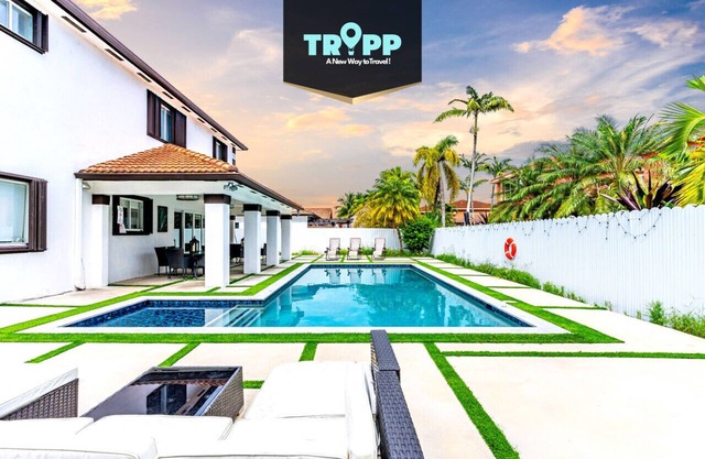 Prestigious Home with Pool