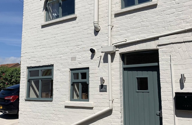 Pretty Seaside cottage, sleeps 4 ( dog friendly)
