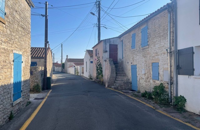Pretty town house in the heart of La Cotinière for 4 people