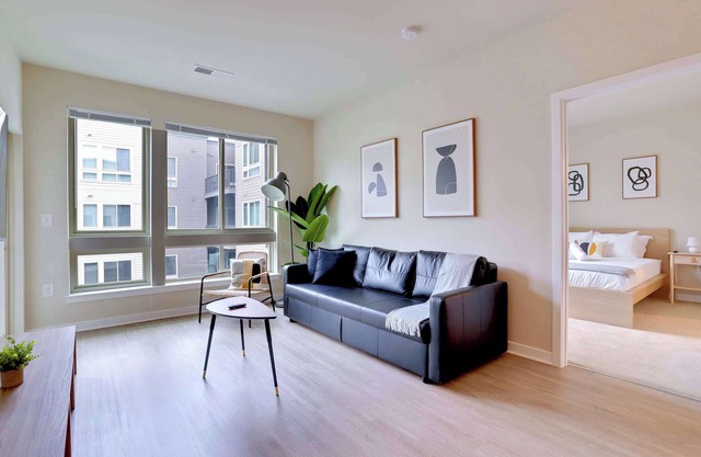 Prime Alexandria Location | Spacious Apt