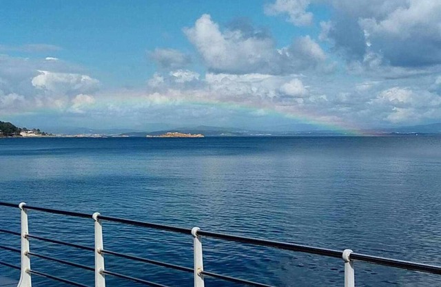 Primera línea de mar apartamento dúplex en Ribeira