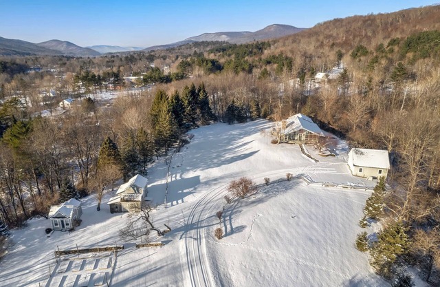 Private 7-BR Retreat on 12 Acres w/Mountain Views
