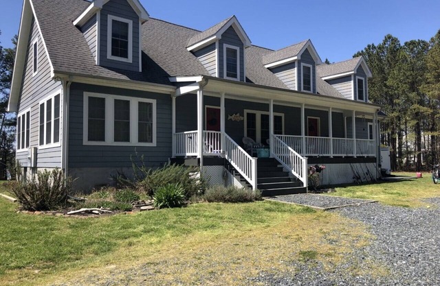 Private 9 acre Family Retreat on the Chesapeake Bay