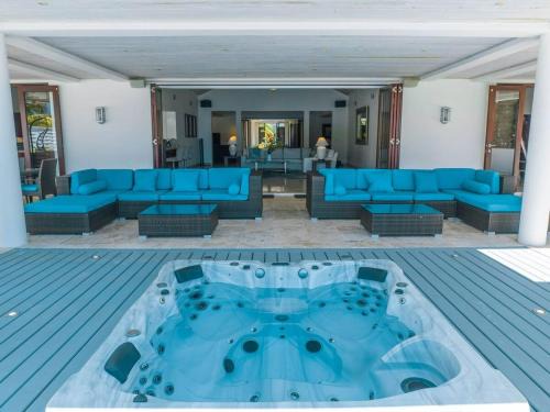 Private beach Pool Villa