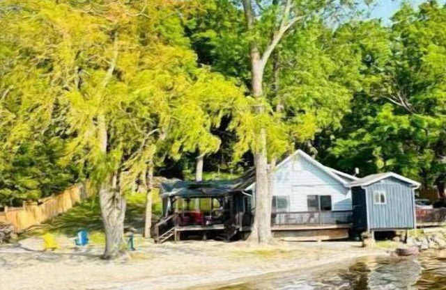 Private Beach Waterfront Cottage