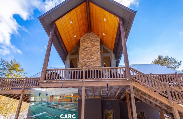 Private Cabin|Pool Access|Fireplace On Deck|Firewood|Lake/Waterfalls-GOLF-XTRAS