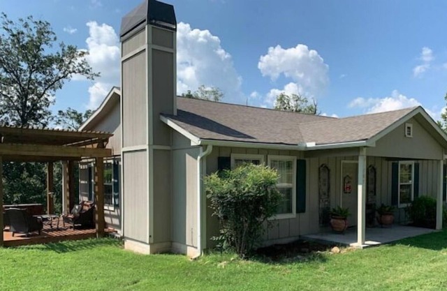 Private cabin with hot tub! No cleaning fee!