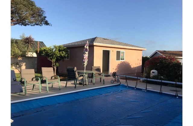 Private Cottage by Mission Bay with Pool, and Spa Massage chair inside!