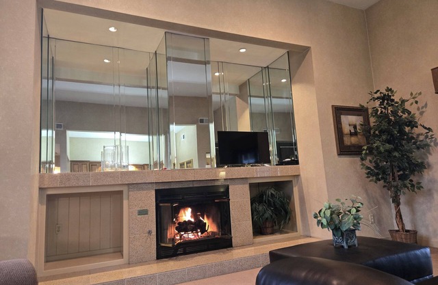 Private cottage quiet & peaceful at Stallion Springs