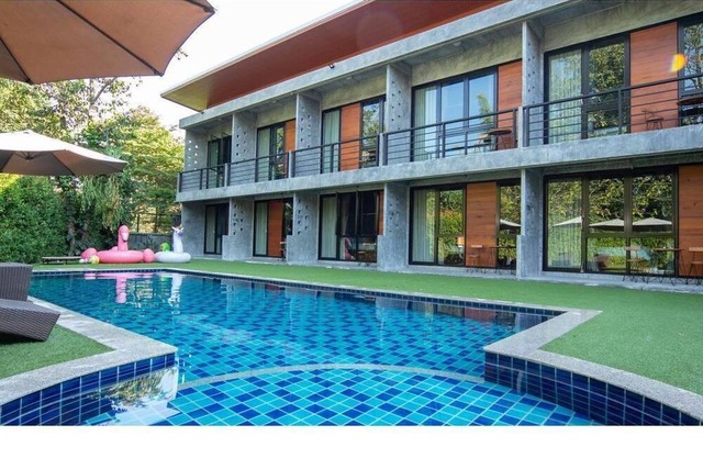 Private Cozy Loft Style Villa with Pool near Chaing Mai Center