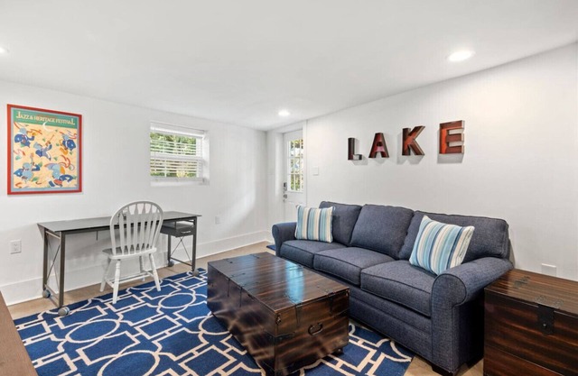 Private escape under the Oaks!