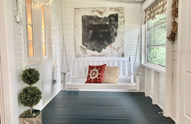 Private family friendly house within walking distance to Buckeye Lake amenities