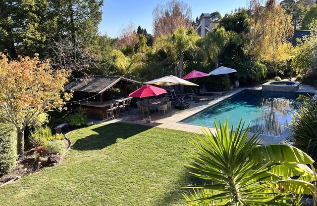 Private fully furnished home w/pool and close to San Francisco and wine country