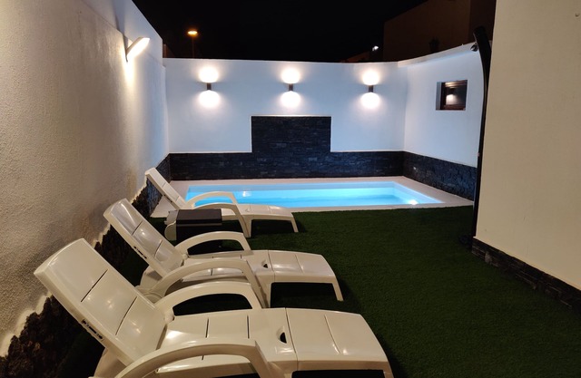 PRIVATE GARDEN & HEATED POOL, WIFI Fiber 600Mb/s Total comfort and total privacy