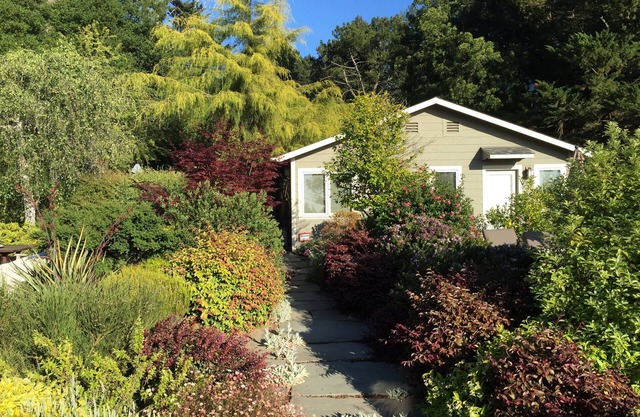 Private Garden Studio w/Separate Office Space, Gorgeous Bay Views, Oakland Hills