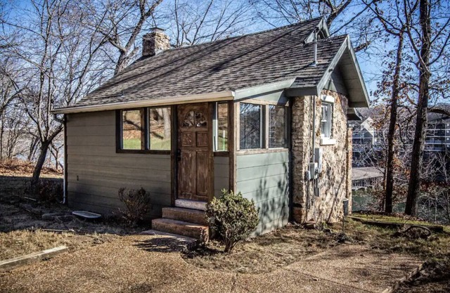 Private Lakefront Cabin in State Park w/Dock