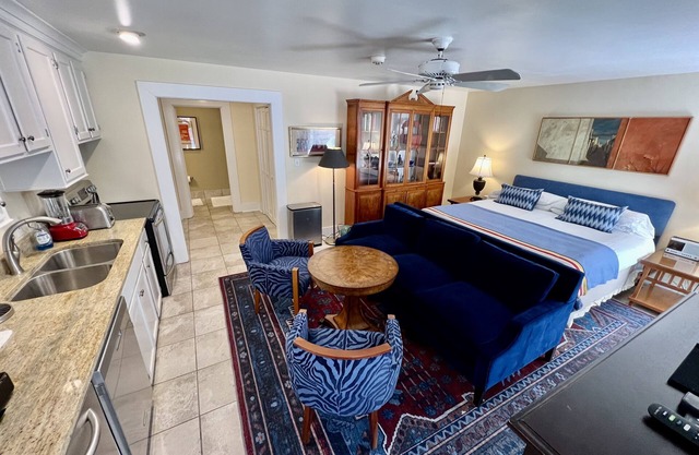 Private Pool House in Historic Vicksburg