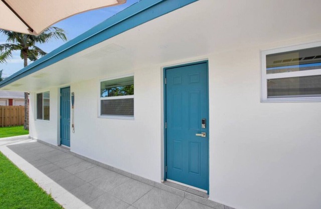 Private room in Fort Lauderdale strategic location