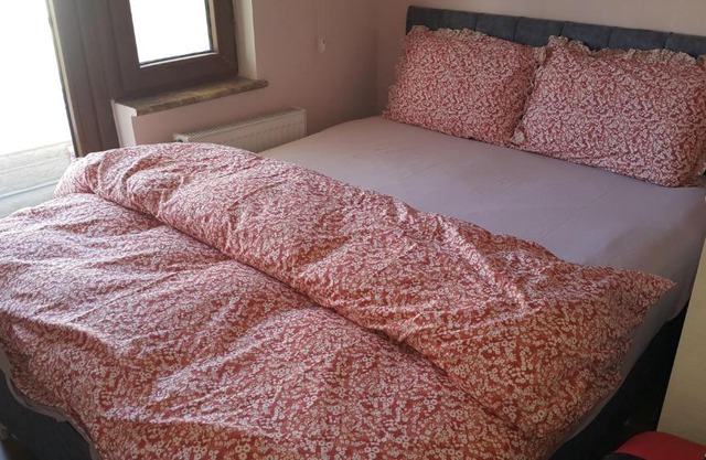 Private Rooms and Flats Apartments
