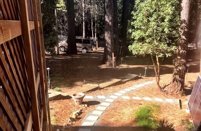 Private studio apartment one mile from downtown.