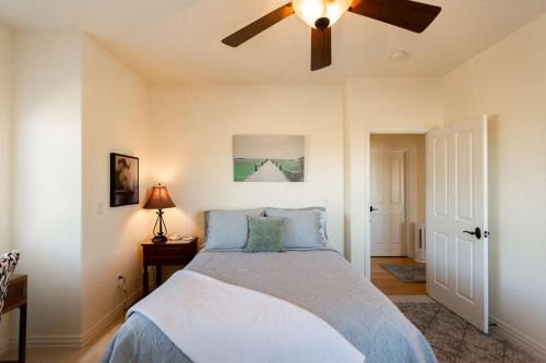 Private Suite and Patio by Boulder Gorgeous Views