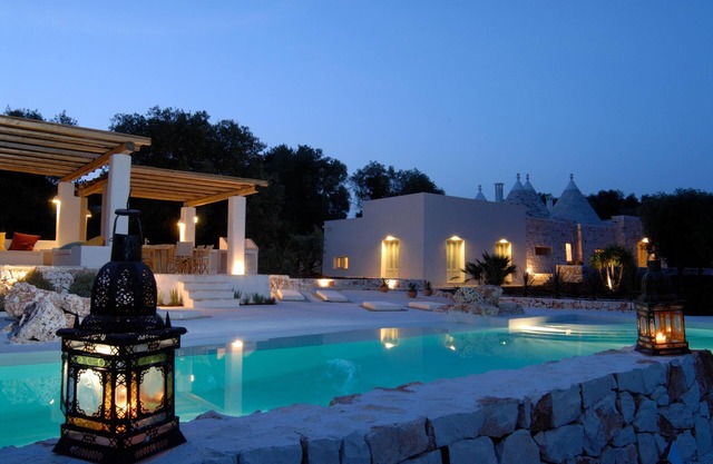 Private villa with swimming pool immersed in the nature of the Valle d'Itria