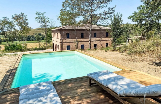Private Villa with WIFI, A/C, private pool, TV, patio, pets allowed, panoramic view, parking