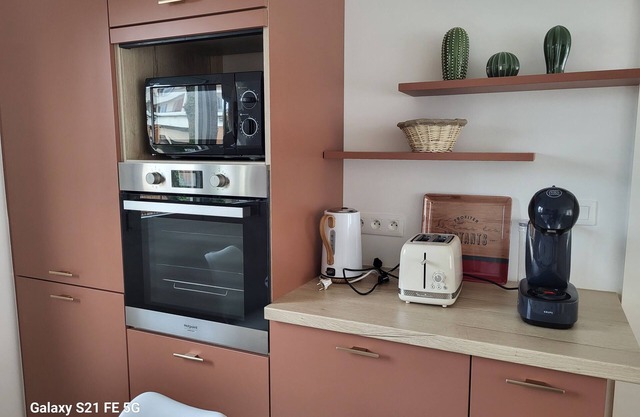 Proche Centre Ville, Appartement Pour 6 Voyageurs Comprenant 3 Suites